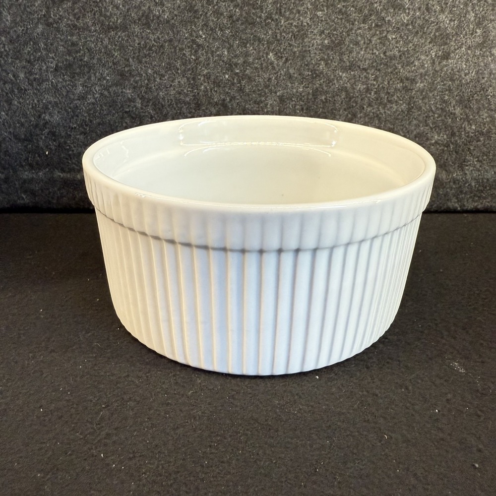 BIA Cordon Bleu 1 Quart Souffle Dish Ramekin Fluted Ribbed Ceramic Oven Safe